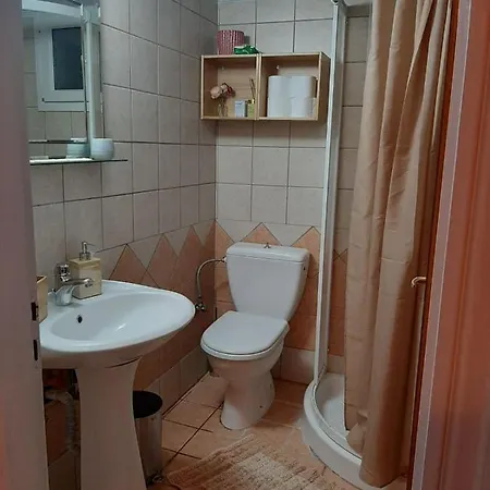 בית נופש Theros *